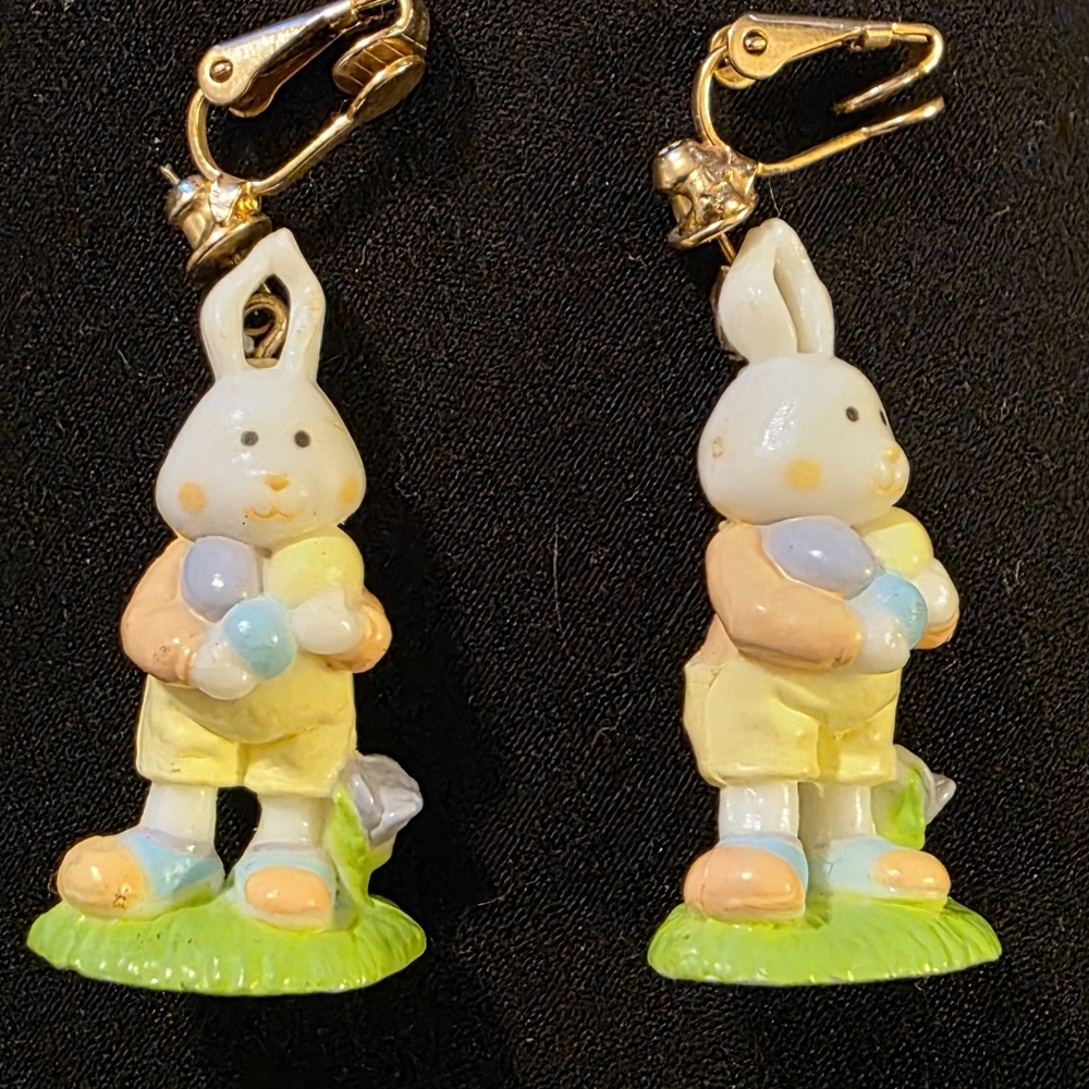 Cute Bunny Clip-On/Stud Earrings Vintage